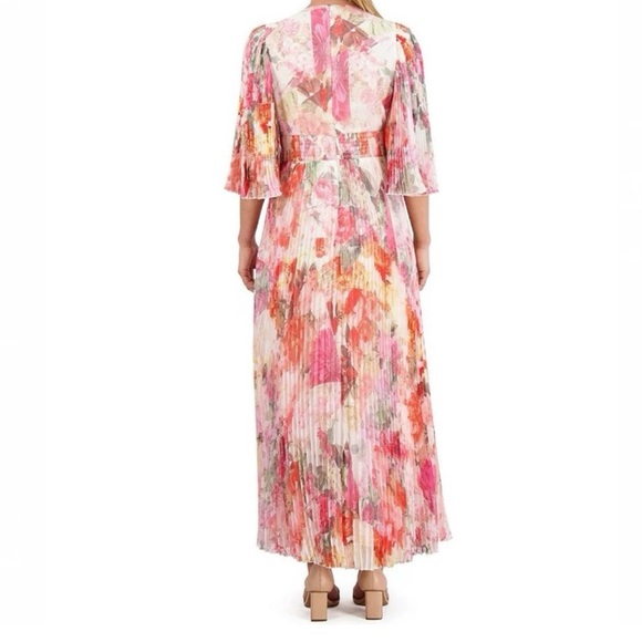 Vince Camuto Floral Maxi Dress in Pink and Orange - Picture 2 of 5